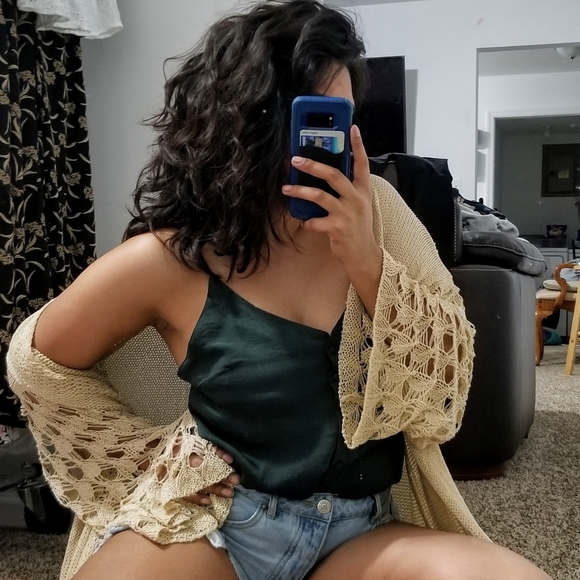 𝘽𝙊𝙂𝙊| FOREST DREAMS GREEN SILKY CAMI TOP - Picture 9 of 9